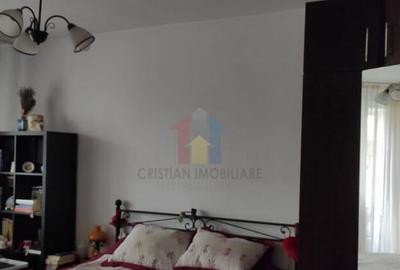 Apartament cu 3 camere decomandat în Școlilor - 7