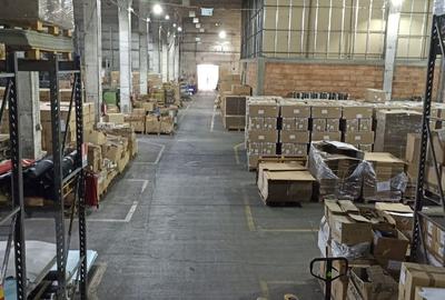 Spațiu comercial, de 7,380 mp, în Central - 14