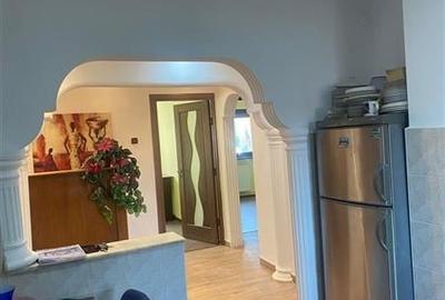 Apartament cu 3 camere de vanzare in exclusivitate  la parter 73 mp in Onesti - 8