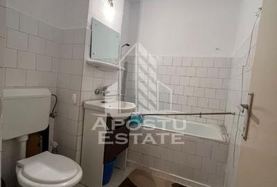 Apartament cu 2 camere, decomandat, situat in Plavat II - 7