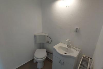 Spațiu comercial, de 70 mp, în Central