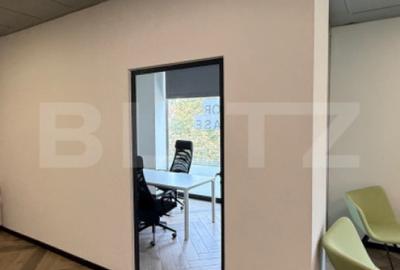 Spațiu comercial, de 500 mp, în Central - 8