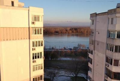 Apartament 3 camere, vedere Dunare, zona Calarasi - 3