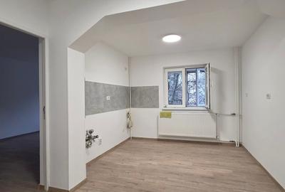 Apartament cu 2 camere decomandat în Tineretului - 2