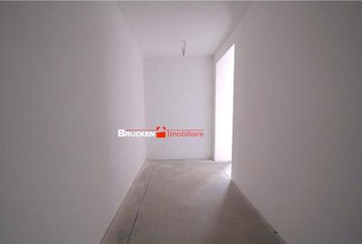 Spațiu comercial, de 135 mp, în Decebal - 10