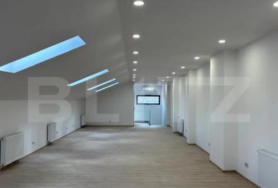 Spațiu comercial, de 120 mp, în Central