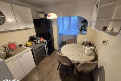 Apartament cu 3 camere decomandat în Central - 7