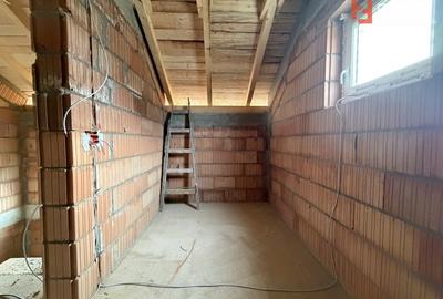 Casă individuală cu 4 camere cu Canalizare în Sânandrei - 7