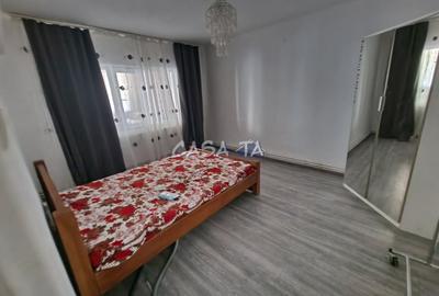 Apartament 3 camere, situat in Targu Jiu, Str. 23 August - 7