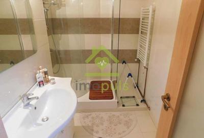 Renovat complet. Spatios. 2 bai.? - 7