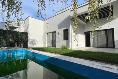 Casă individuală cu 4 camere cu Canalizare în Central