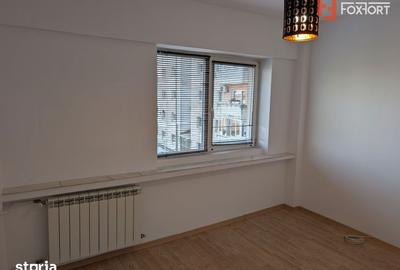 Apartament cu 4 camere decomandat în Intim - 4