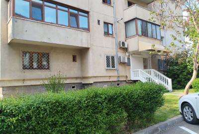 Spațiu comercial, de 60 mp, în Micro 2 - 1
