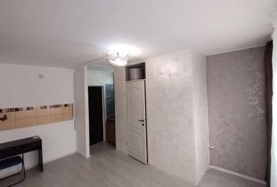 Garsonieră decomandată în Granit - 2