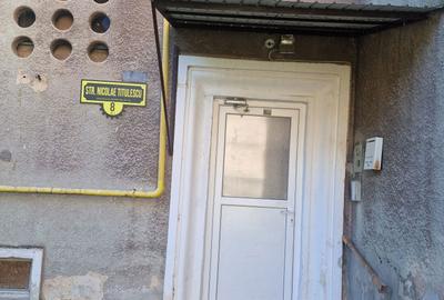 Apartament cu 2 camere decomandat în Câlnic - 8