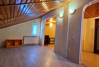 Casă cu 4 camere cu Teren 600 Mp în Central - 2