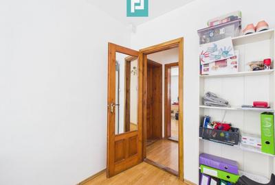 Casă individuală cu 10 camere cu Canalizare în Torontalului - 18