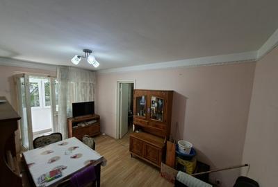 Apartament cu 2 camere etaj 1 str. tineretului - 2