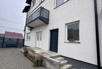 Casă cu 7 camere cu Teren 2000 Mp în Rădăuți - 13