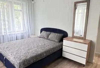 Ofer spre inchiriere garsoniera in zona Titan - 1