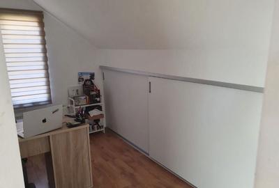 Apartament cu 2 camere decomandat în Exterior Vest