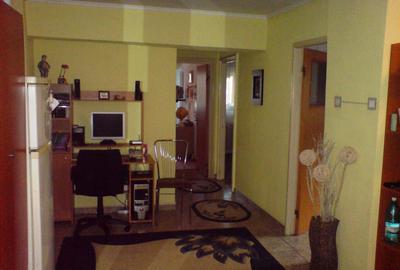 Inchiriez ap. 3 camere, Bdul Iuliu Maniu, la 50 m metrou - 1