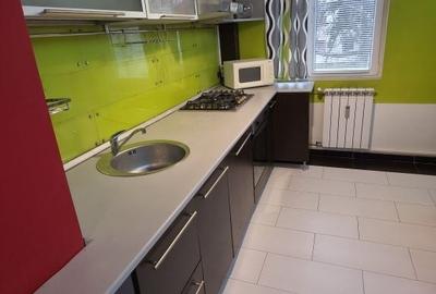 Apartament cu 3 camere decomandat, mobilat în Titan - 2