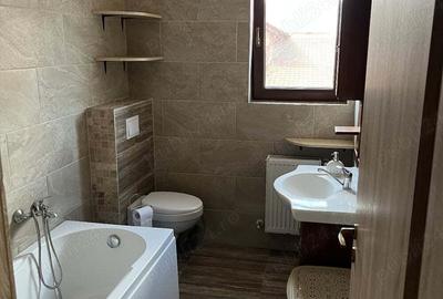 Inchiriez apartament 3 camere - 8