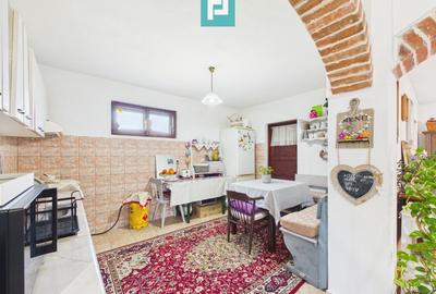 Casă individuală cu 6 camere cu Canalizare în Miniș - 10