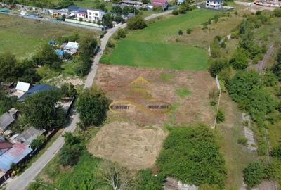 Teren de 2000 mp, în Central - 3