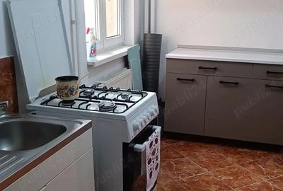 Apartament cu 3 camere decomandat în Tineretului - 8