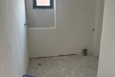 Ap 3 camere, parter (la vilă). Preț  80.000 euro REDUS de la 85.000 euro - 5