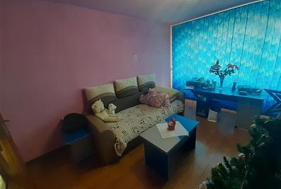 Apartament cu 2 camere decomandat în Micro II - 11