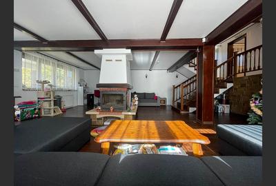 Casa utilata , refugiul perfect la poalele muntelui Semenic! - 7