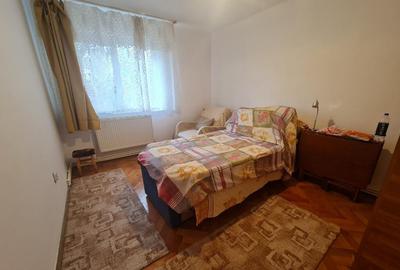 Apartament cu 3 camere decomandat în Obor - 2