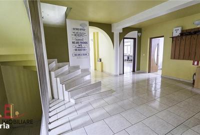 Casă cu 4 camere în Vulcan - 5