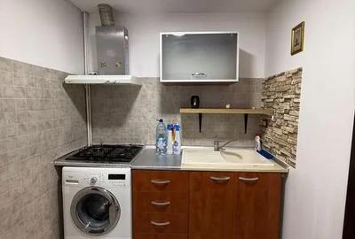 Garsonieră decomandată în Micro 40 - 7