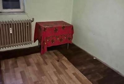 Garsoniera 13 decembrie etaj 4 pret 7900 € Detalii la 00393280542151