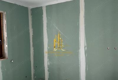 Casă cu Teren 403 Mp în Ipotești - 3