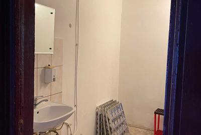 Spațiu comercial, de 70 mp, în Electroprecizia - 5