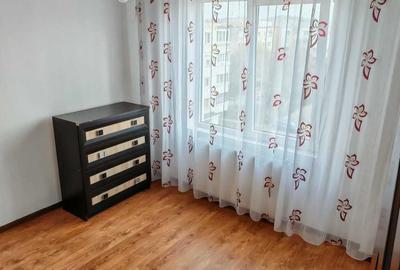Apartament cu 3 camere semidecomandat în Central - 9