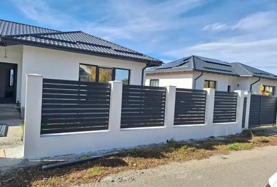 Casă cu 3 camere cu Canalizare în Corbeanca - 2