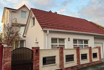 Casă cu 4 camere în Central - 2