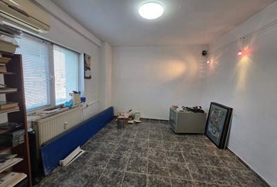 Calea Mosilor, 5 minute metrou Obor, stradal, vedere spate, bloc 1982, - 11