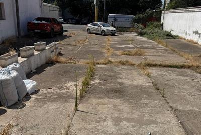 Spațiu comercial, de 1,000 mp, în Anda - 18