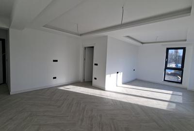 Apartament cu o camera, decomandat,41 mp, gradina 104 mp, centru/Palas/Iulius - 21