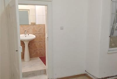 Apartament cu 3 camere decomandat în Central - 6