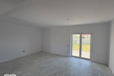 Casă cu 4 camere cu Teren 265 Mp în Moșnița Nouă - 3