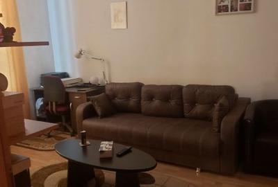 Garsonieră decomandată în Central - 1