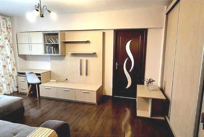 Închiriez apartament cu 3 camere decomandat, zona Eroii Revoluției/Brâncoveanu - 1